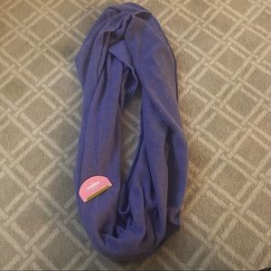 100% Cashmere Infinity Scarf - BRAND NEW with sweater comb & original packaging